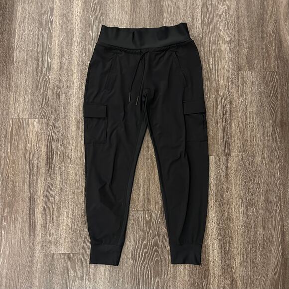 Athleta Sutton Cargo Joggers Black Sz 4 High Rise Athletic Pants EUC Athleisure - Picture 2 of 16